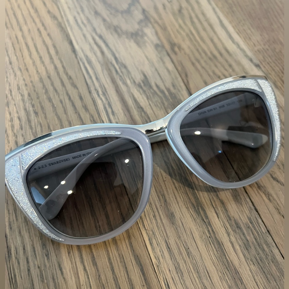 SWAROVSKI Women's Diva Sk0061 Wayfarer Sunglasses